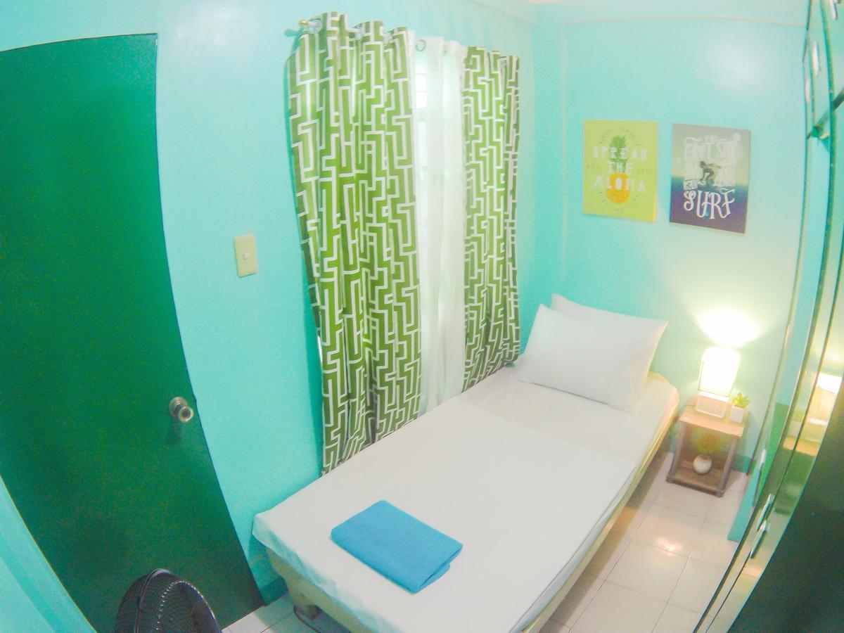 Backpackers Homestay - Nomadsmnl มะนิลา ภายนอก รูปภาพ