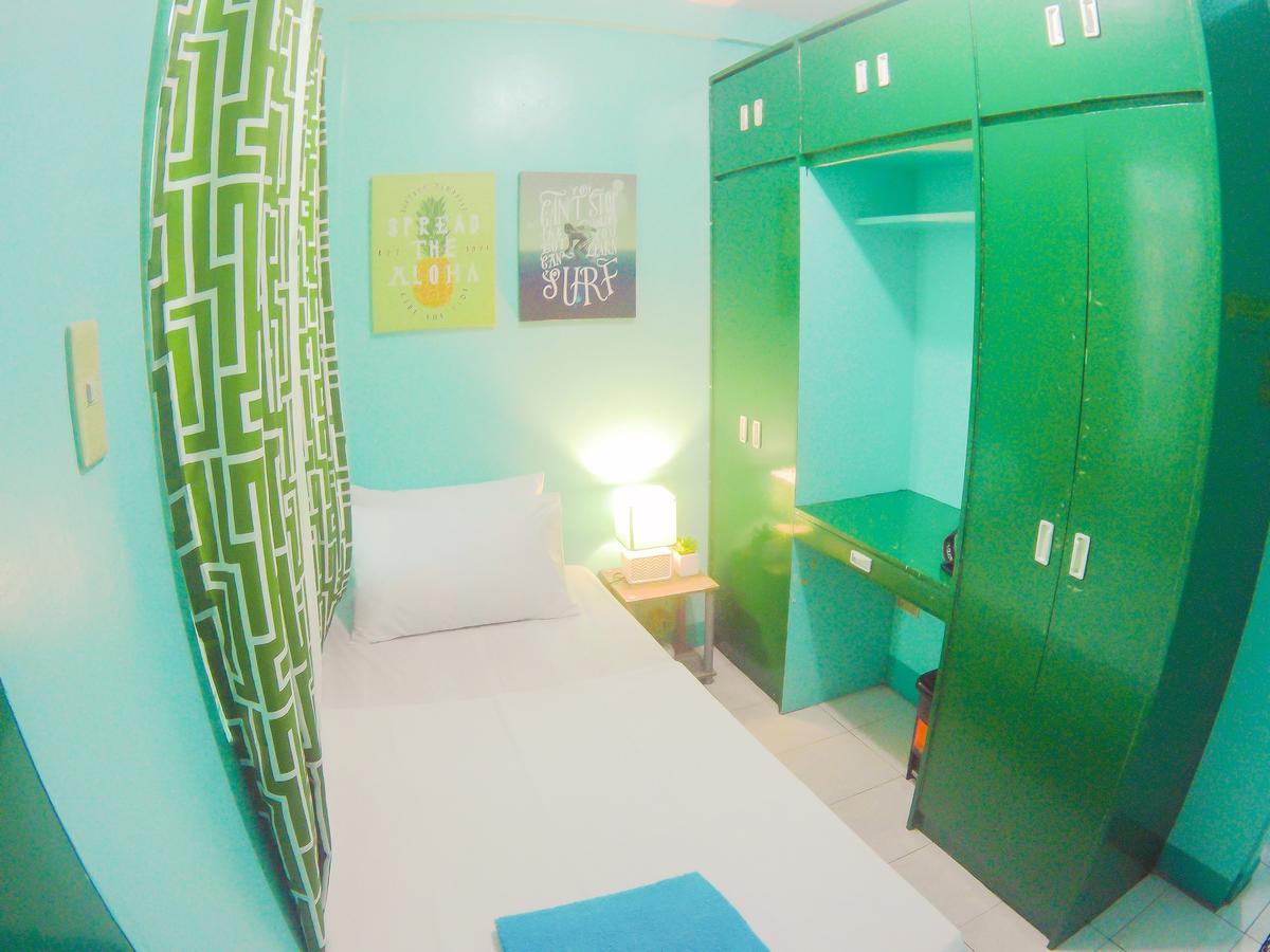 Backpackers Homestay - Nomadsmnl มะนิลา ภายนอก รูปภาพ