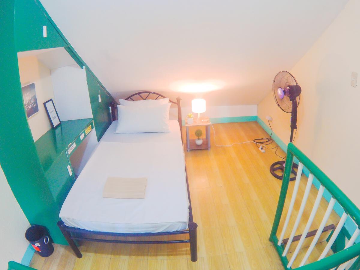 Backpackers Homestay - Nomadsmnl มะนิลา ภายนอก รูปภาพ
