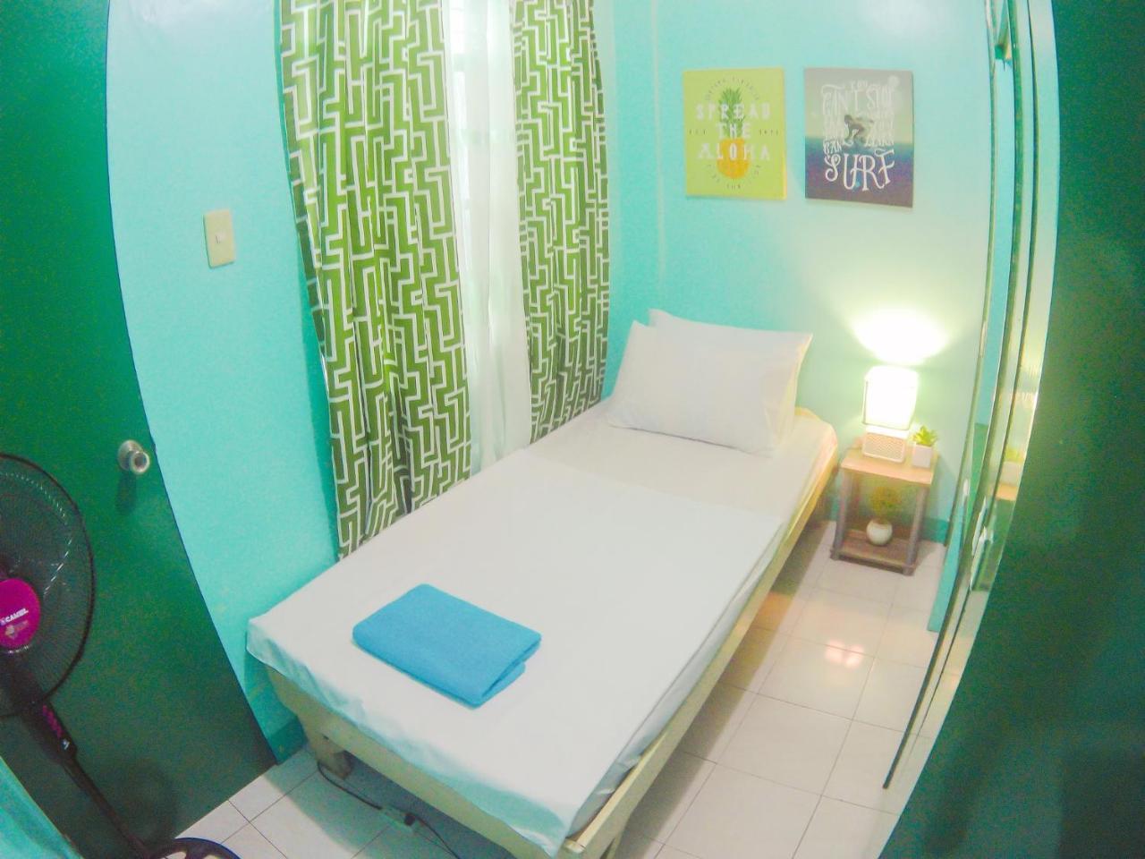 Backpackers Homestay - Nomadsmnl มะนิลา ภายนอก รูปภาพ